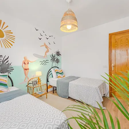 Ocean Front Spacious Family Puerto de Santiago (Tenerife)