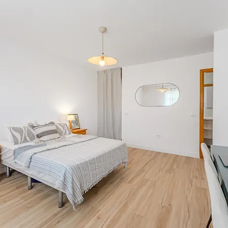 Ocean Front Spacious Family Apartment