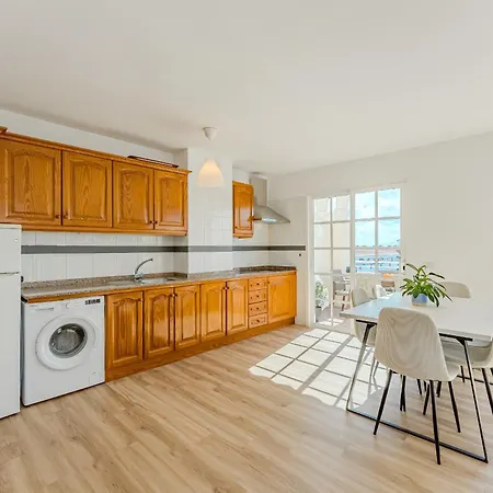 Ocean Front Spacious Family Apartment