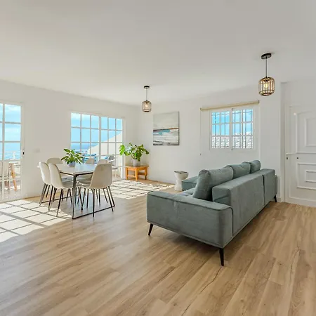 Apartment Ocean Front Spacious Family