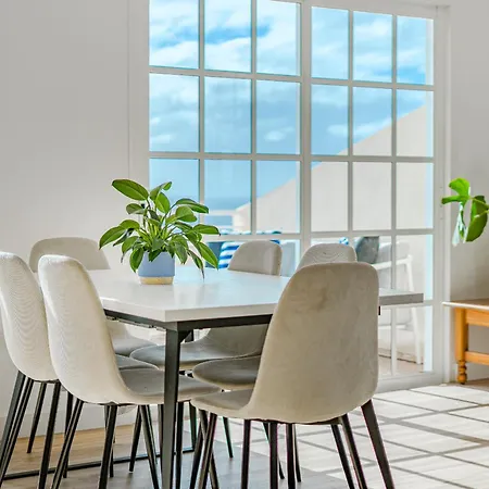 Ocean Front Spacious Family * Puerto de Santiago (Tenerife)